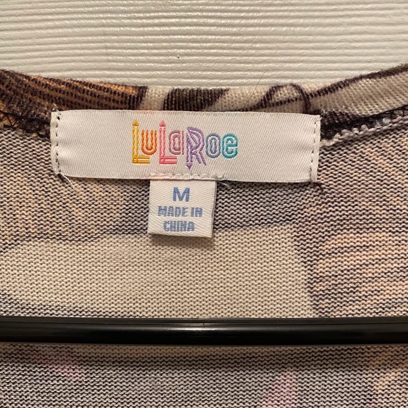 LulaRoe Sarah Cardigan - Picture 2 of 4